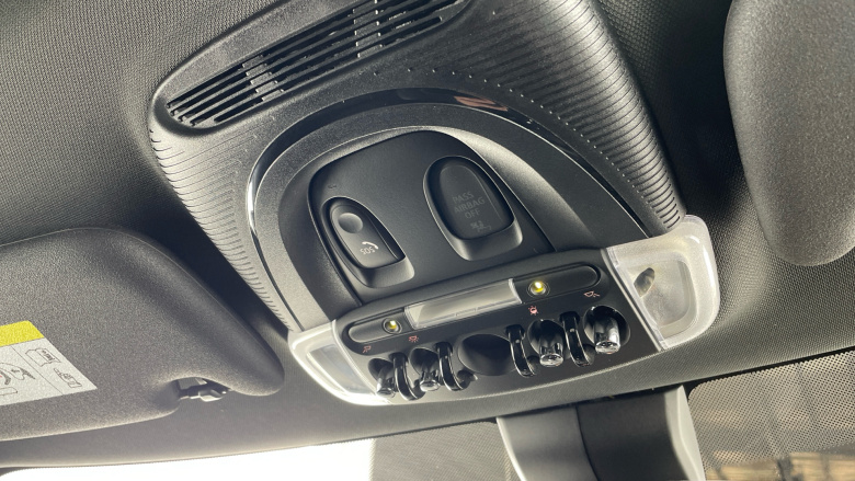 MINI Hatchback 135kW Cooper S Level 2 33kWh 3dr Auto Electric Hatchback